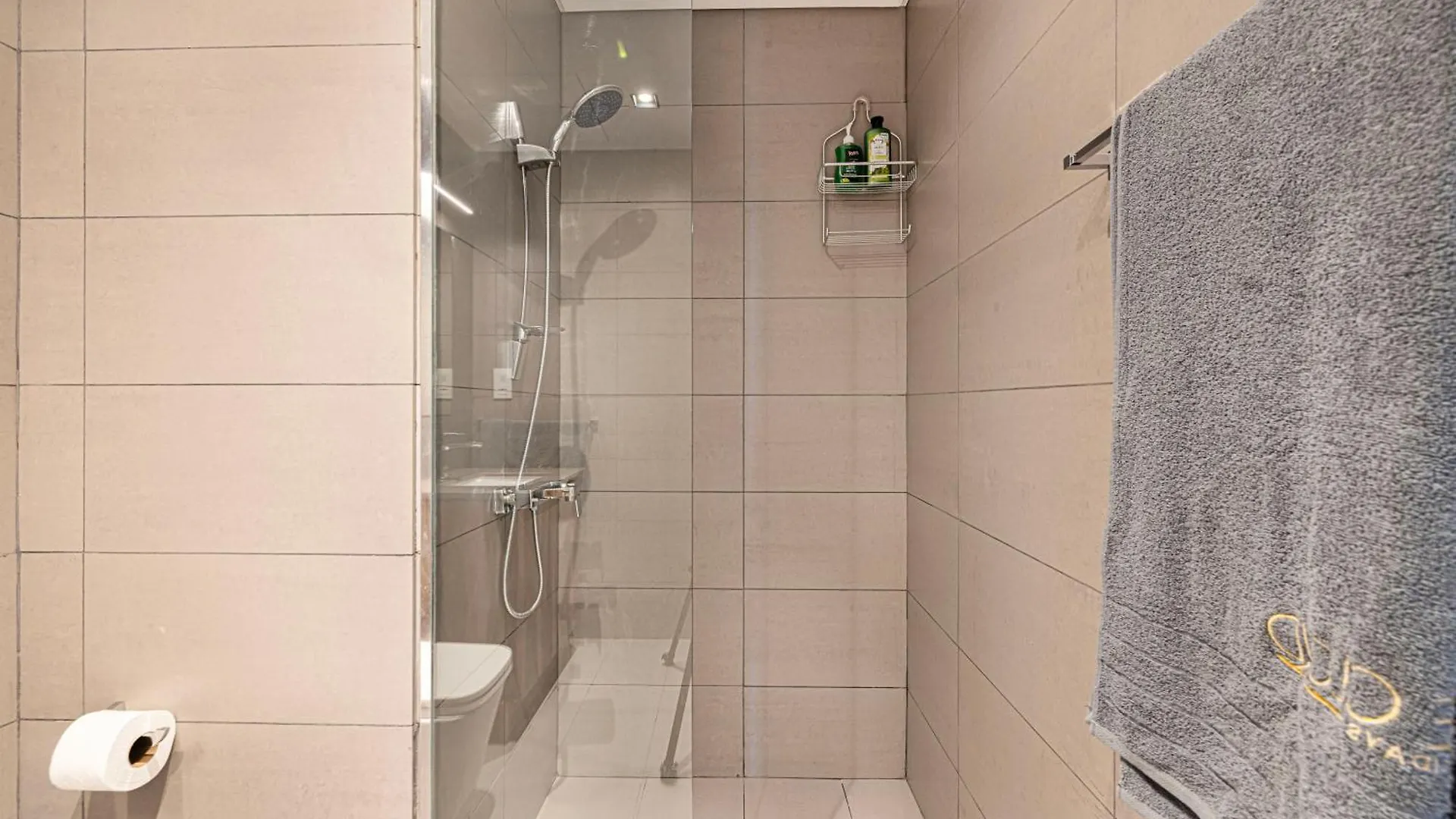 1Br Skyview Penthouse By Blue Cloud Holidays Sharjah Apartment