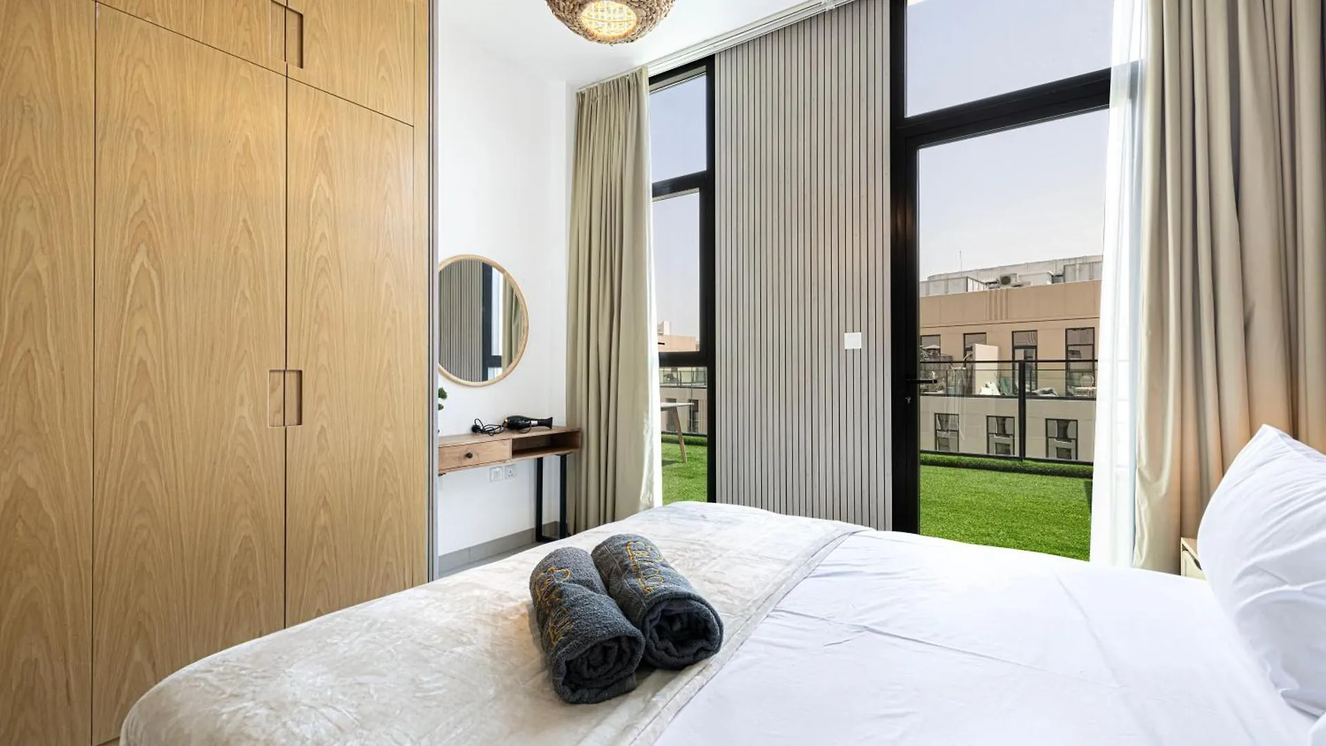 1Br Skyview Penthouse By Blue Cloud Holidays シャルジャ 0*,  アラブ首長国連邦