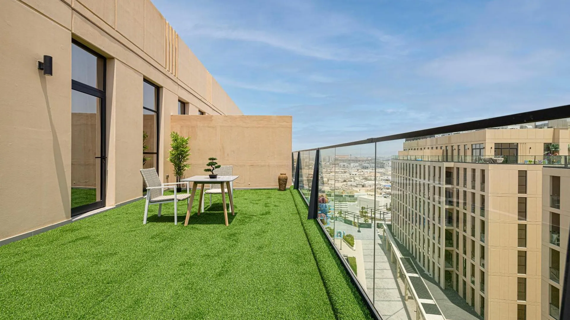 1Br Skyview Penthouse By Blue Cloud Holidays シャルジャ アパート