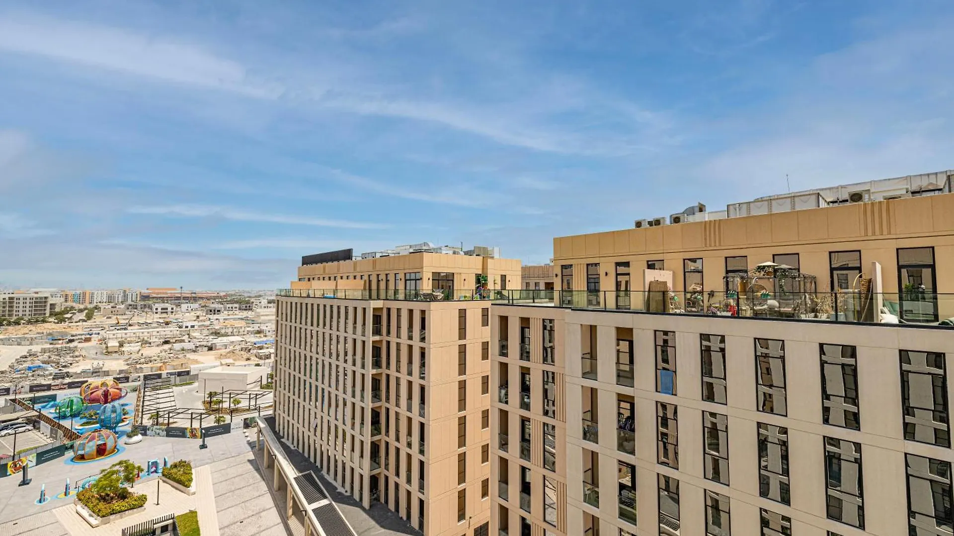 1Br Skyview Penthouse By Blue Cloud Holidays シャルジャ