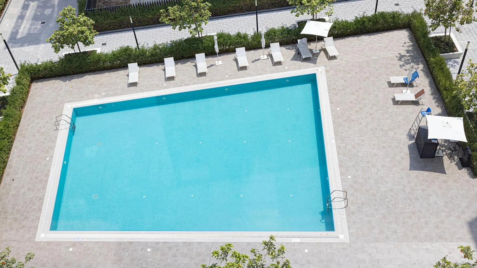 アパート 1Br Skyview Penthouse By Blue Cloud Holidays シャルジャ アラブ首長国連邦