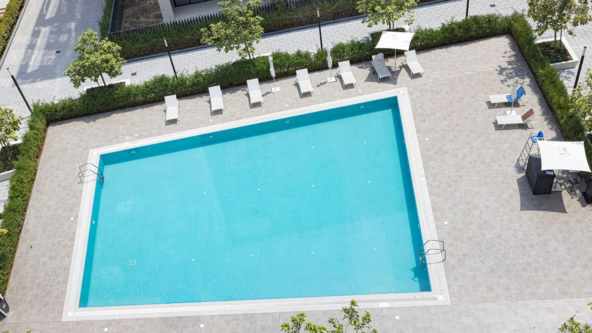 アパート 1Br Skyview Penthouse By Blue Cloud Holidays シャルジャ